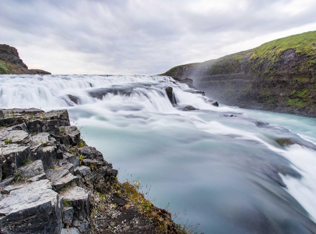 Warning Signs: How to Avoid Fake Streaming Sites and Scams